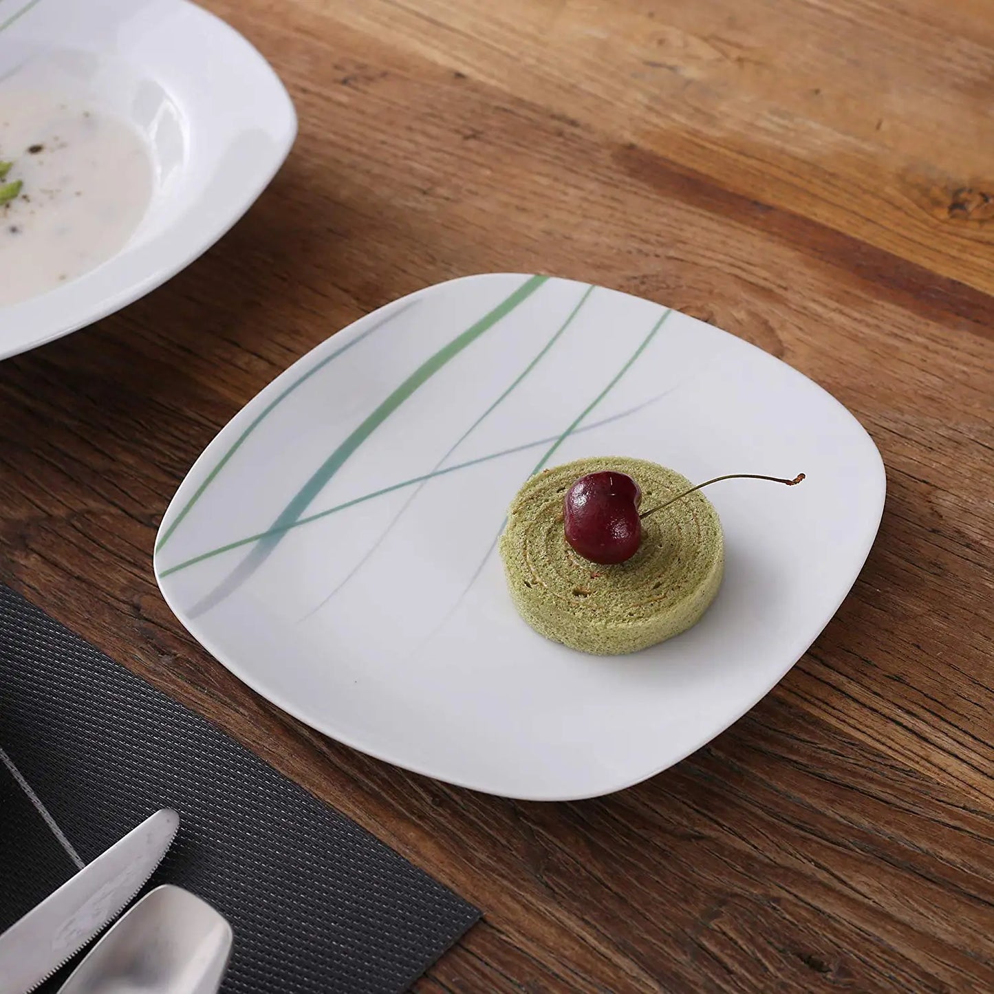 MALACASA Porcelain Dinnerware Set For Everyday Dining