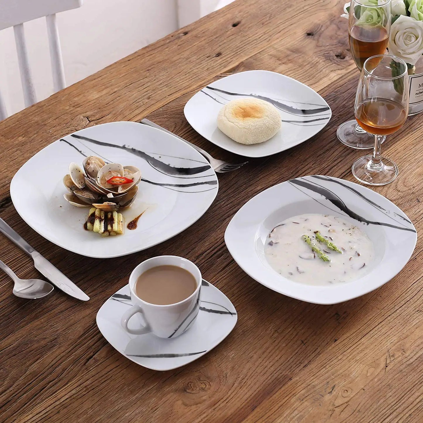 MALACASA Teresa Porcelain Dinner Set 30 and 60 Piece Dinnerware