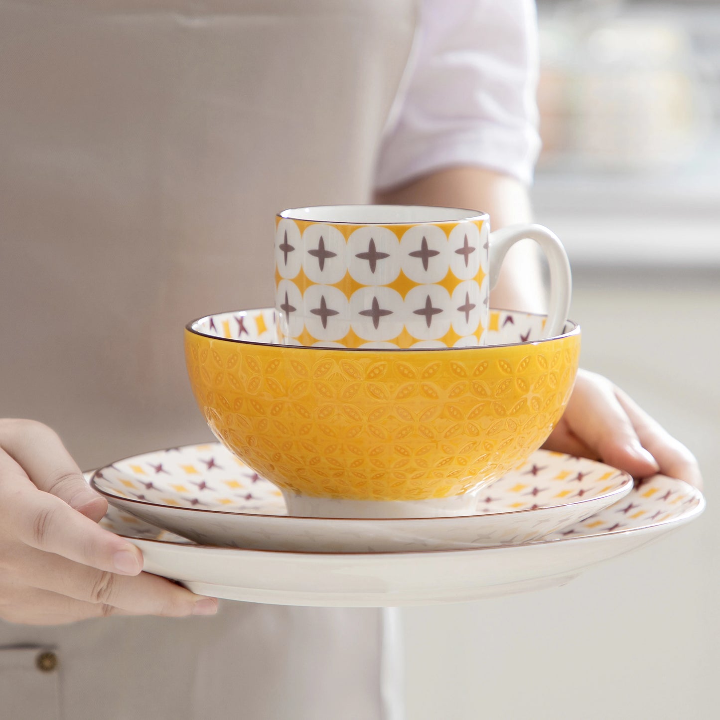 MALACASA Tulip Porcelain Dinnerware Set Dinner Plate Dessert Bowl Mug