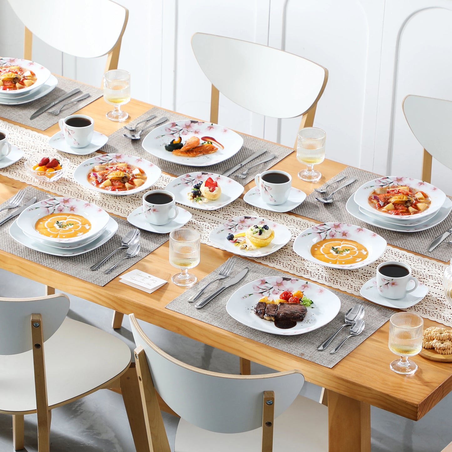 MALACASA Porcelain Dinnerware Set Floral Pattern Service Collection