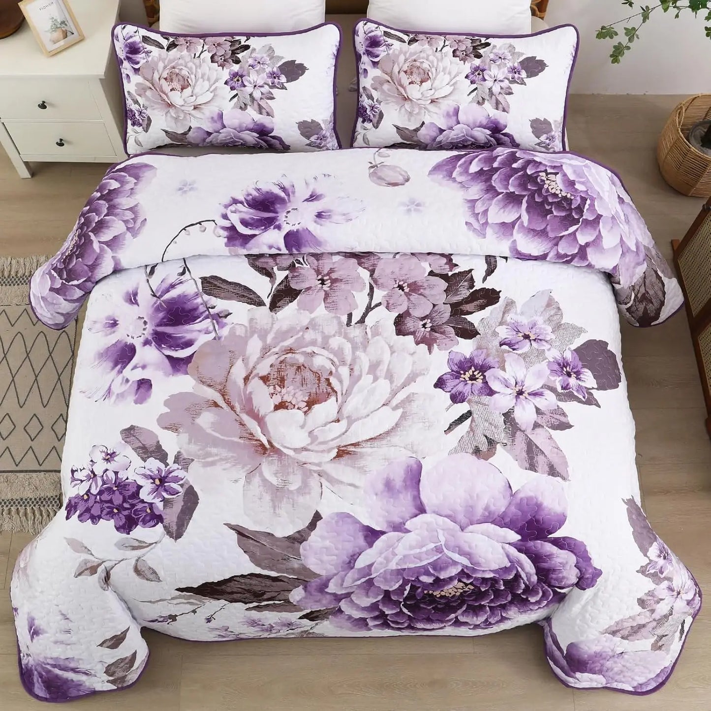 Quilt Set 3 Piece Pillow Shams Silk Filled Lightweight