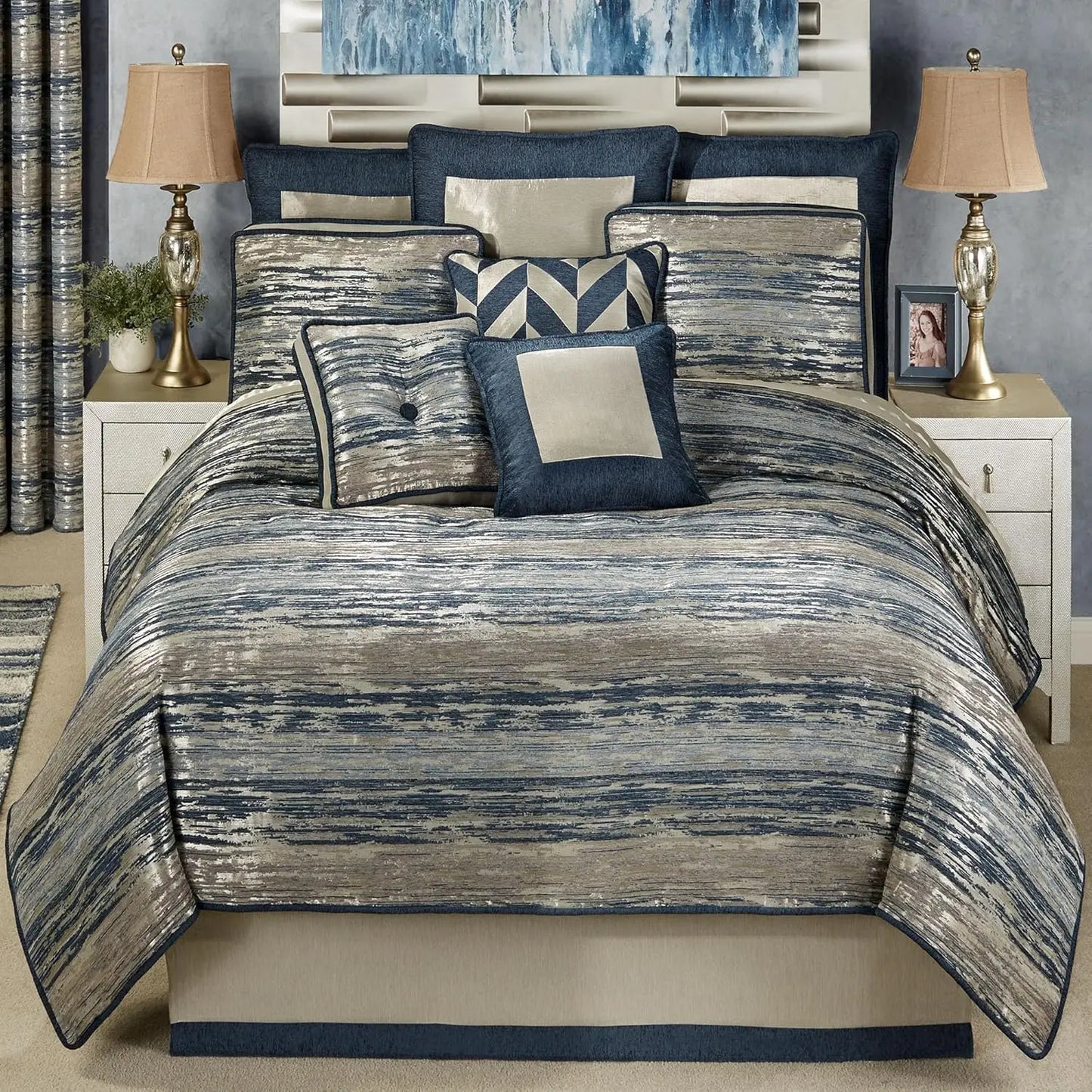 Modern Luxury Bedding Set Chenille Embroidered Striated Designs